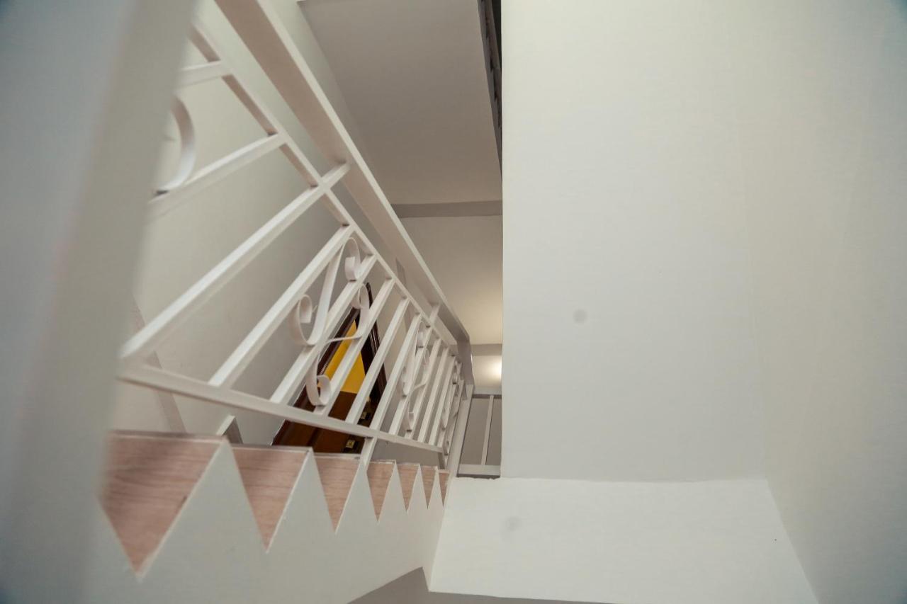 Stay Inn Hostel Phnom Penh Ngoại thất bức ảnh